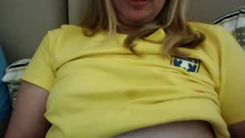 Snapshot of casaliniciantee chatting on June 20, 2026, 1:52 am casaliniciantee online show from June 20, 2026, 1:52 am