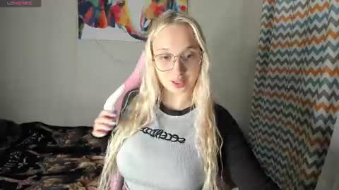 Cassie Rosss online show from July 3, 2026, 8:04 pm