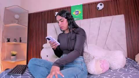 catalleya_f online show from July 20, 2026, 8:00 pm