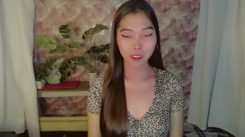 Snapshot of catherine_365 chatting on April 22, 2026, 4:52 pm catherine_365 online show from April 22, 2026, 4:52 pm