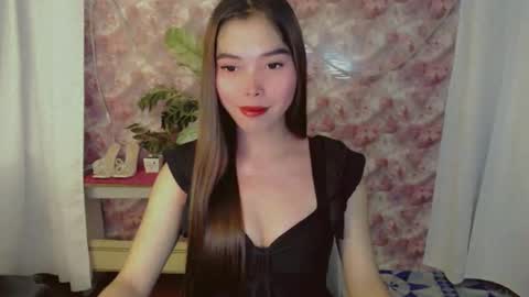 Snapshot of catherine_365 chatting on April 28, 2026, 9:47 am catherine_365 online show from April 28, 2026, 9:47 am