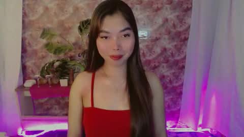 Snapshot of catherine_365 chatting on May 5, 2026, 2:58 pm catherine_365 online show from May 5, 2026, 2:58 pm