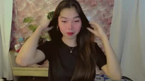 Snapshot of catherine_365 chatting on May 9, 2026, 6:13 pm catherine_365 online show from May 9, 2026, 6:13 pm