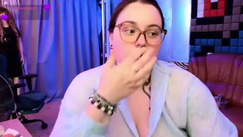 catherineclaire online show from July 18, 2026, 5:39 pm