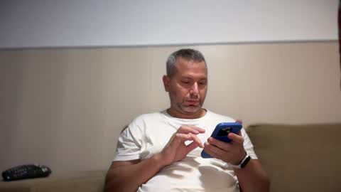 Tomys online show from June 12, 2026, 1:59 am