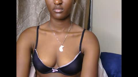 cee_queen online show from June 3, 2026, 3:50 pm