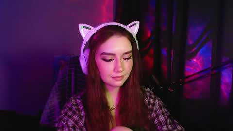 celia_sensual_ online show from April 30, 2026, 8:57 pm