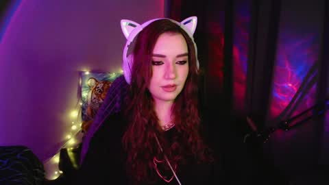 celia_sensual_ online show from May 10, 2026, 8:25 pm