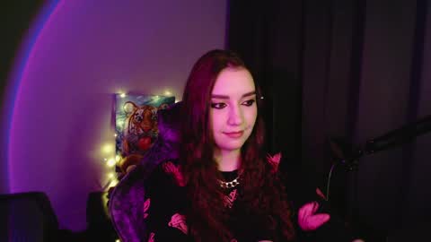 celia_sensual_ online show from May 20, 2026, 7:53 pm