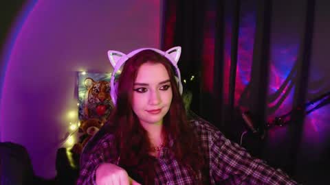 celia_sensual_ online show from May 23, 2026, 8:35 pm