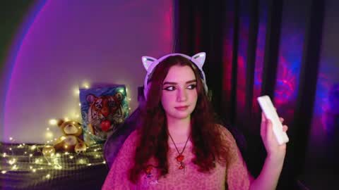 celia_sensual_ online show from July 15, 2026, 8:14 pm