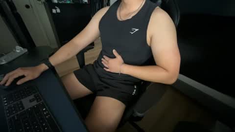 Snapshot of charliekkw chatting on July 5, 2026, 4:47 pm charliekkw online show from July 5, 2026, 4:47 pm