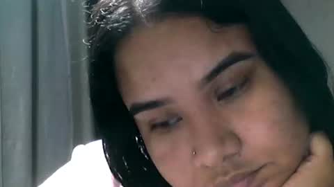 charlottequeen_21 online show from July 5, 2026, 2:40 am