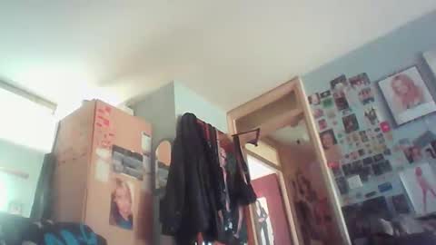 Snapshot of chatubatelee555 chatting on May 10, 2026, 12:54 pm lee online show from May 10, 2026, 12:54 pm