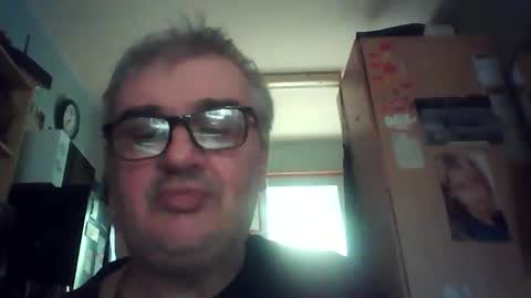 Snapshot of chatubatelee555 chatting on June 7, 2026, 3:27 pm lee online show from June 7, 2026, 3:27 pm