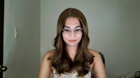 chelly4u69 online show from June 26, 2026, 1:21 am