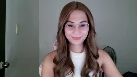 chelly4u69 online show from July 14, 2026, 2:05 am