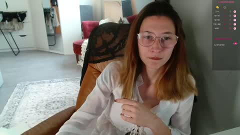 Leonie online show from April 19, 2026, 7:51 am