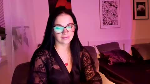 Kira online show from July 1, 2026, 9:14 pm