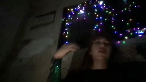 Snapshot of chic_venus chatting on June 21, 2026, 5:48 pm chic_venus online show from June 21, 2026, 5:48 pm