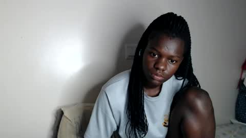 chichie_ online show from July 29, 2026, 7:39 am