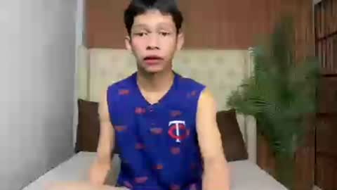 chick_renz online show from July 26, 2026, 4:36 pm