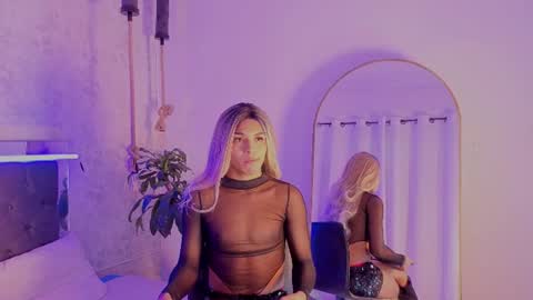 Chloe online show from June 28, 2026, 12:22 pm