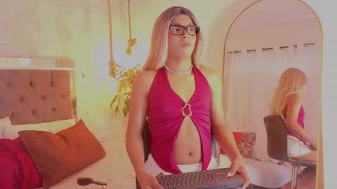 Chloe online show from June 30, 2026, 7:26 pm