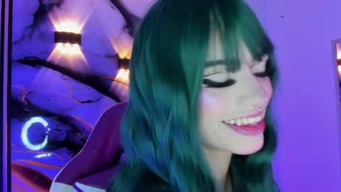 chloe_jacksonn online show from June 30, 2026, 7:37 pm