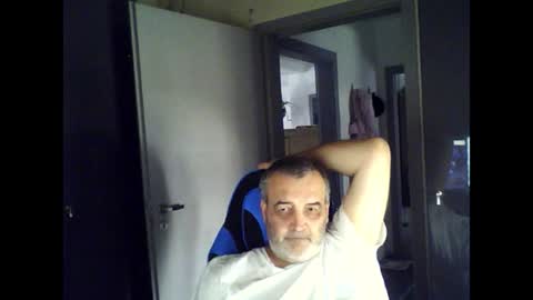 Snapshot of chris250268 chatting on June 20, 2026, 9:56 am Chris online show from June 20, 2026, 9:56 am