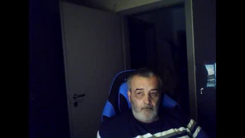 Snapshot of chris250268 chatting on June 21, 2026, 12:35 am Chris online show from June 21, 2026, 12:35 am