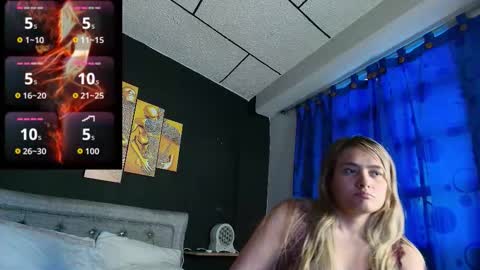 Snapshot of chris_sharon2023 chatting on December 17, 2025, 10:16 pm Yarixa online show from December 17, 2025, 10:16 pm