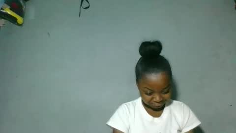 Snapshot of christine985 chatting on October 26, 2025, 3:51 pm christine985 online show from October 26, 2025, 3:51 pm