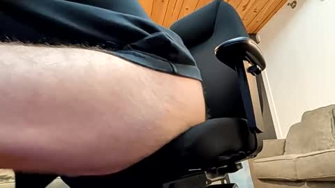 christopher232323 online show from April 21, 2026, 1:53 am