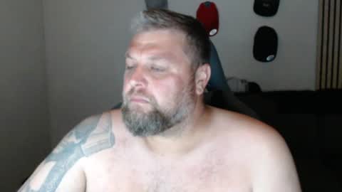 Chrizz online show from June 24, 2026, 10:42 pm