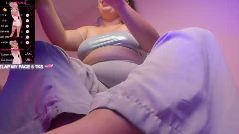 Dolly Bunny  online show from April 6, 2026, 12:19 am