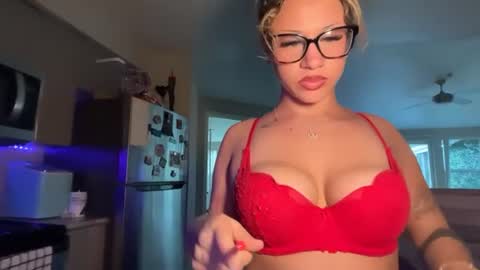 cici1900 online show from July 20, 2026, 2:19 pm