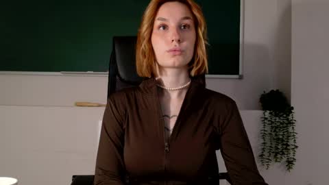 Snapshot of clairemathis chatting on May 10, 2026, 3:06 pm Claire online show from May 10, 2026, 3:06 pm