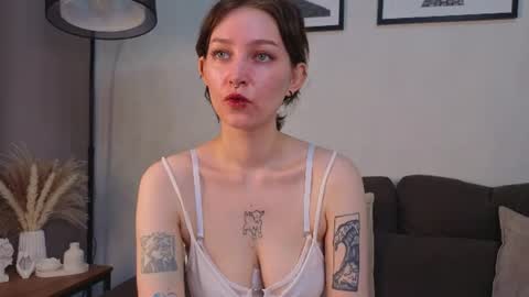 Snapshot of clairwittenmyer chatting on July 10, 2026, 1:10 am Im Amy online show from July 10, 2026, 1:10 am