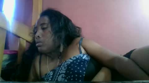 Clarah0123 online show from May 3, 2026, 8:09 am