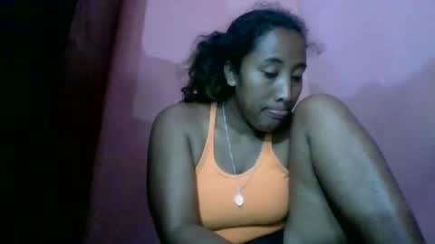 Clarah0123 online show from May 15, 2026, 8:43 am