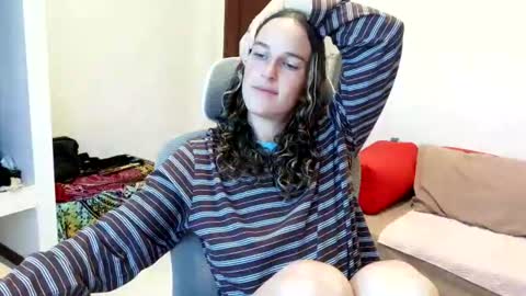 claralafontaine online show from June 26, 2026, 12:26 am