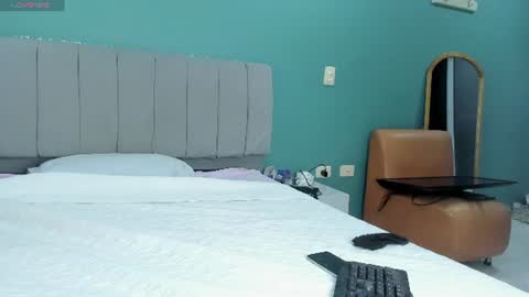 Snapshot of cloe_dolls_ chatting on July 11, 2026, 1:41 am Cloe online show from July 11, 2026, 1:41 am