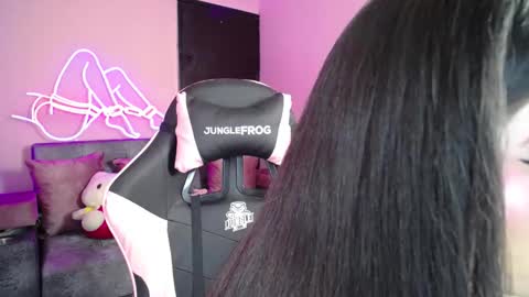 Cloe online show from March 3, 2025, 9:44 am