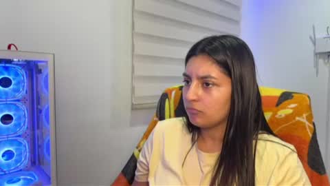 cloe small online show from June 30, 2026, 1:17 am