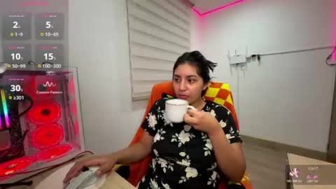 cloe small online show from July 27, 2026, 7:26 am