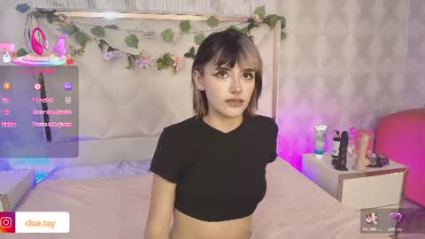 cloee_tay1 online show from July 14, 2026, 11:38 am