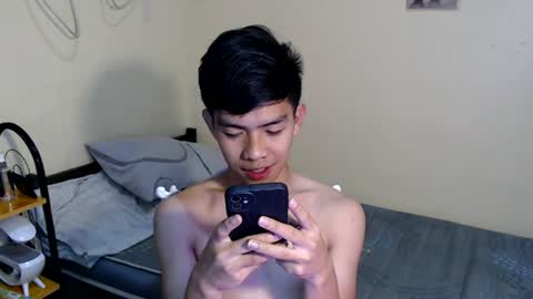 clyde_twinkx online show from July 5, 2026, 9:00 pm