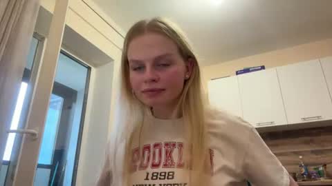 Kate online show from July 24, 2026, 3:21 pm