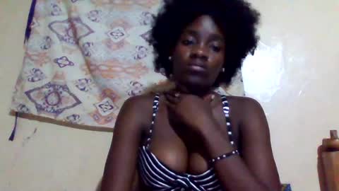 Snapshot of cosabella_cosie chatting on August 2, 2026, 5:44 pm Cosabella online show from August 2, 2026, 5:44 pm